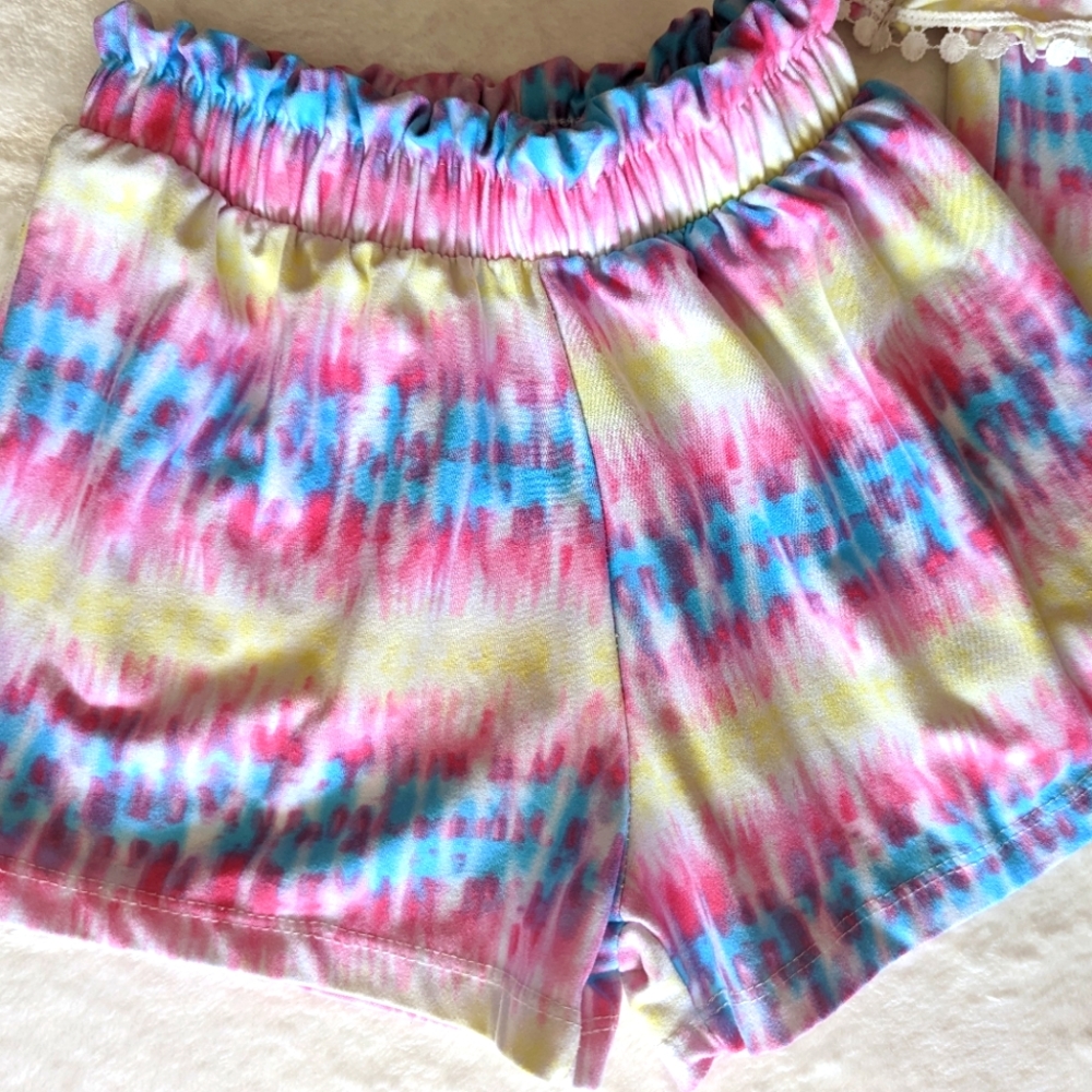 One step up shirt and shorts bundle 5T - Picture 2 of 6